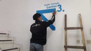 jasa pemasangan akrilik bandung